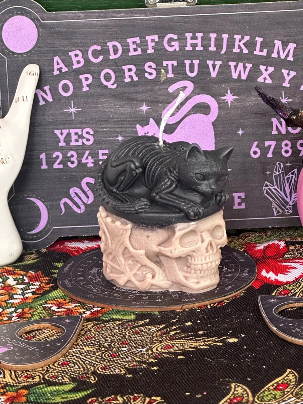 Graveyard Familiar Candle